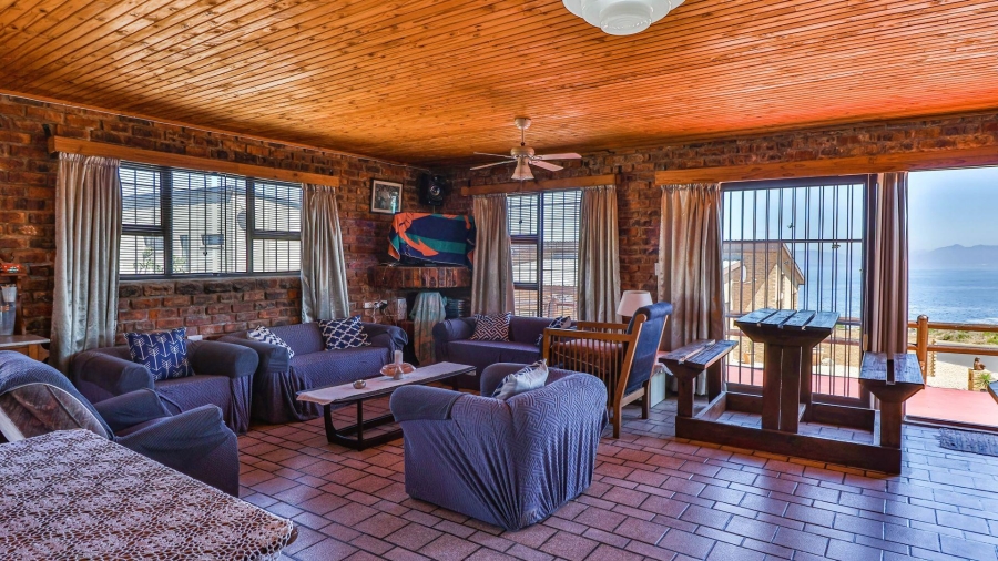 4 Bedroom Property for Sale in De Kelders Western Cape